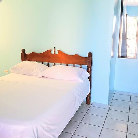 Sea Breeze Guest House เบลีซซิตี้ ภายนอก รูปภาพ